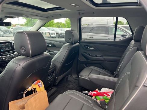 Used 2019 Chevrolet Traverse High Country w/ LPO, Floor Liner Package AWD/4WD image 8
