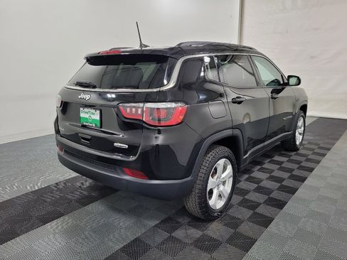 Used 2020 Jeep Compass Latitude AWD/4WD image 9