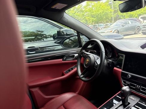 Used 2024 Porsche Macan S AWD/4WD image 7