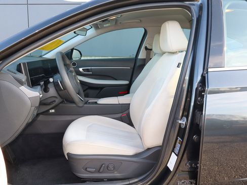 Used 2025 Hyundai Sonata SEL FWD image 7