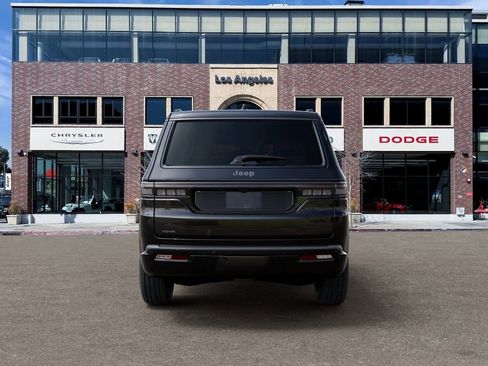 New 2026 Jeep Grand Wagoneer Summit AWD/4WD image 7