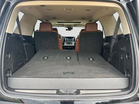 Used 2020 Cadillac Escalade Luxury AWD/4WD image 8