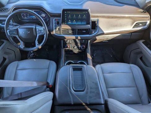 Used 2024 Chevrolet Tahoe Z71 w/ Luxury Package image 19