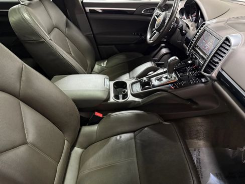 Used 2016 Porsche Cayenne AWD/4WD image 65