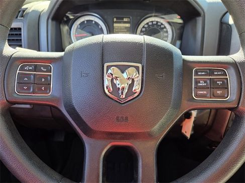 Certified 2018 RAM 1500 Express image 33