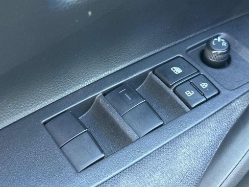 Used 2023 Toyota Corolla LE w/ Carpet Mat Package (TMS) FWD image 13