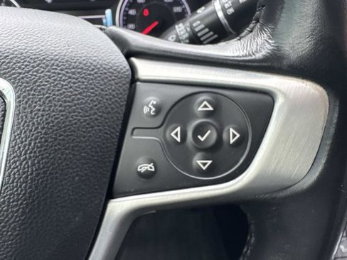 Used 2019 GMC Acadia SLT image 29