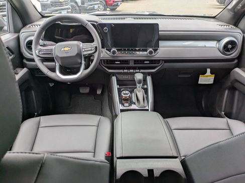 New 2025 Chevrolet Colorado LT w/ LT Convenience Package image 15