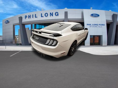 Used 2017 Ford Mustang GT Premium w/ Equipment Group 401A RWD image 5