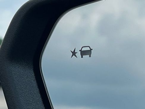 Certified 2023 Chevrolet Equinox LT AWD/4WD image 36