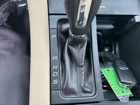 Used 2014 Ford Taurus Limited FWD image 20