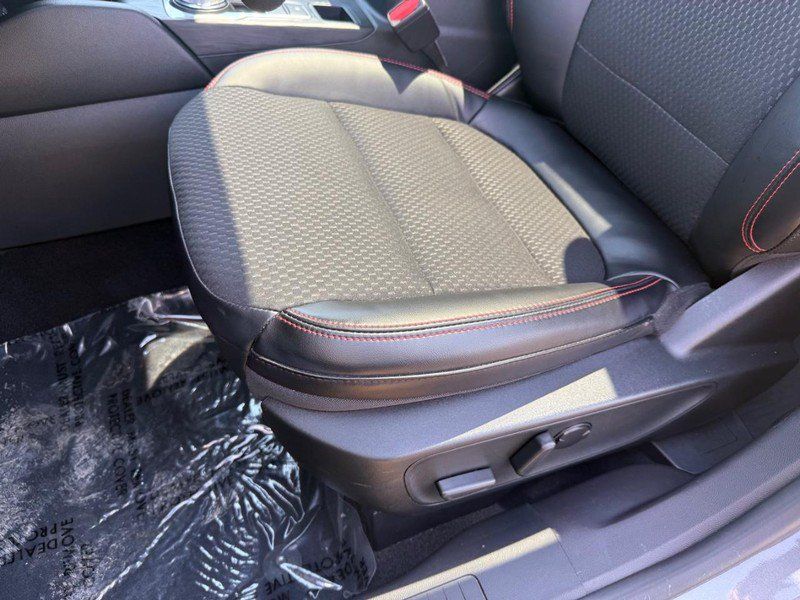 Used 2023 Ford Escape ST-Line w/ Tech Pack #1 AWD/4WD image 27
