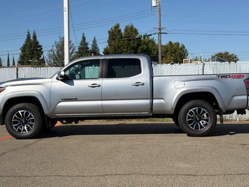 Certified 2023 Toyota Tacoma TRD Sport w/ TRD Premium Sport Package AWD/4WD image 2