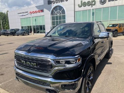 Used 2022 RAM 1500 Limited AWD/4WD image 2