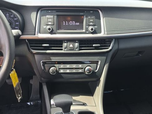 Used 2017 Kia Optima LX FWD image 15