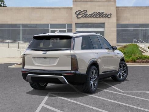 New 2027 Cadillac Vistiq Premium Luxury w/ LPO, Floor Liner Package AWD/4WD image 4