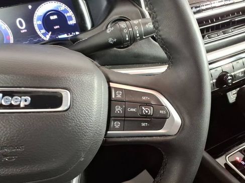 Used 2024 Jeep Compass Limited w/ High Altitude Package AWD/4WD image 17