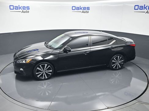 Used 2022 Nissan Altima 2.5 SR FWD image 47
