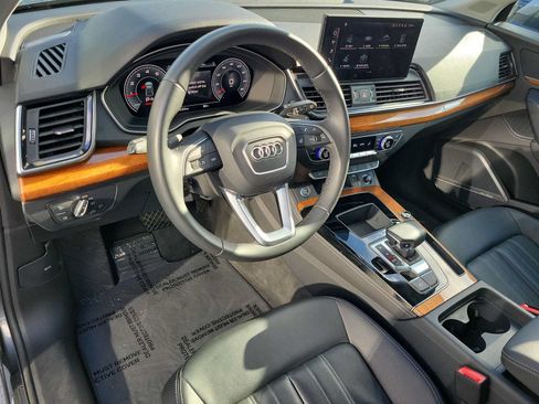 Certified 2023 Audi Q5 2.0T Premium Plus w/ Premium Plus Package AWD/4WD image 2