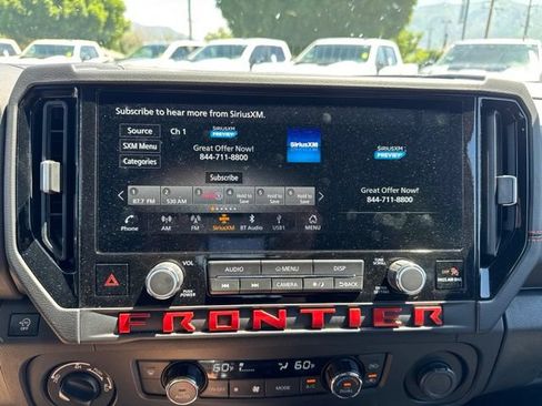 Used 2026 Nissan Frontier PRO-4X AWD/4WD image 24
