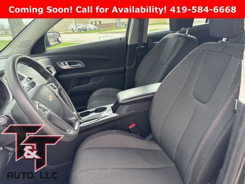 Used 2017 Chevrolet Equinox LS image 4