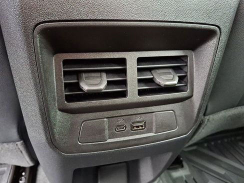 Used 2025 GMC Canyon AT4 w/ AT4X AEV Edition image 11