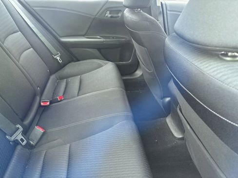 Used 2015 Honda Accord Sport image 8