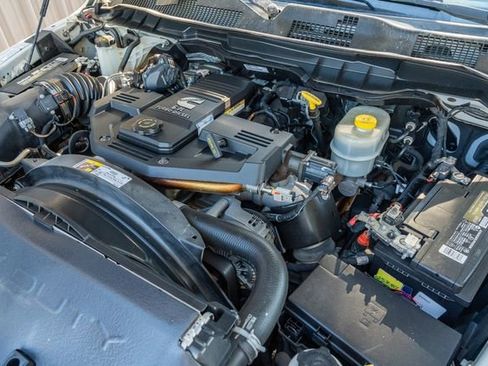 Used 2017 RAM 3500 Laramie Longhorn image 15