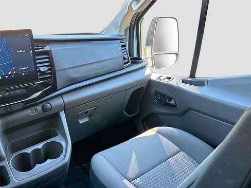 Used 2023 Ford Transit 350 XLT image 23