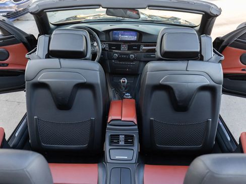 Used 2013 BMW M3 Convertible image 33
