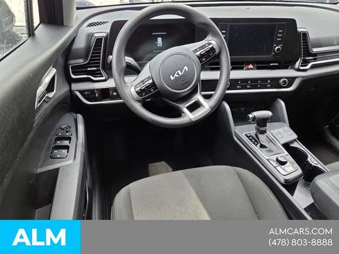 Used 2025 Kia Sportage LX FWD image 6