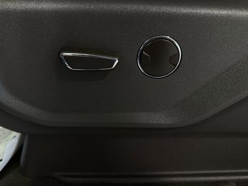 Used 2019 Ford Expedition XLT AWD/4WD image 23