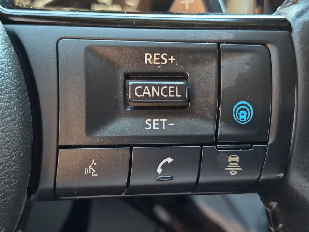 Used 2022 Nissan Pathfinder SL w/ SL Premium Package FWD image 21