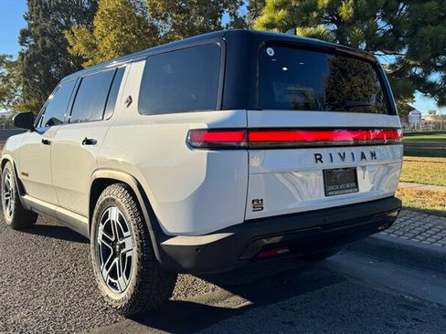 Used 2023 Rivian R1S Adventure AWD/4WD image 12