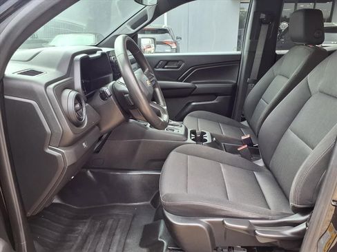 Used 2023 Chevrolet Colorado W/T image 10