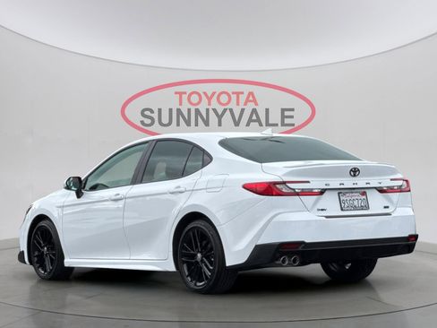 Certified 2025 Toyota Camry SE w/ Convenience Package image 8