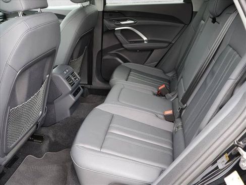 Certified 2025 Audi Q5 Premium w/ Convenience Package AWD/4WD image 24