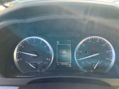 Used 2019 Toyota Highlander SE image 13