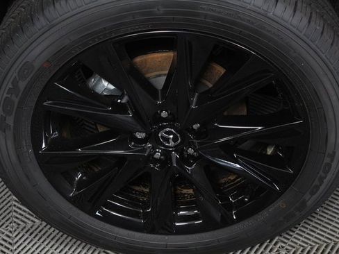 Used 2025 MAZDA CX-5 Carbon Edition image 9