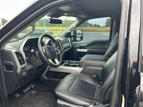 Used 2021 Ford F250 Lariat w/ Lariat Ultimate Package AWD/4WD image 11