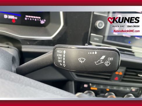 Used 2024 Volkswagen Jetta SE image 14