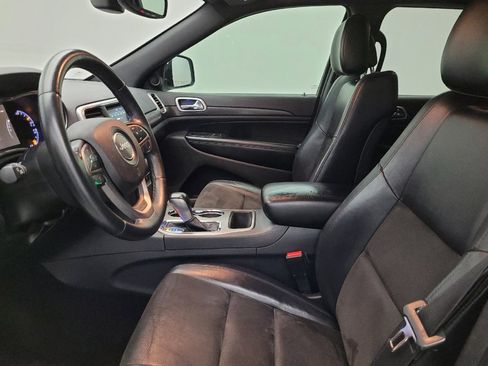 Used 2018 Jeep Grand Cherokee Altitude image 17