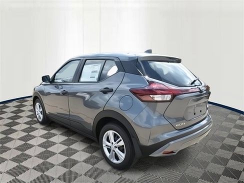 New 2025 Nissan Kicks Play S image 4