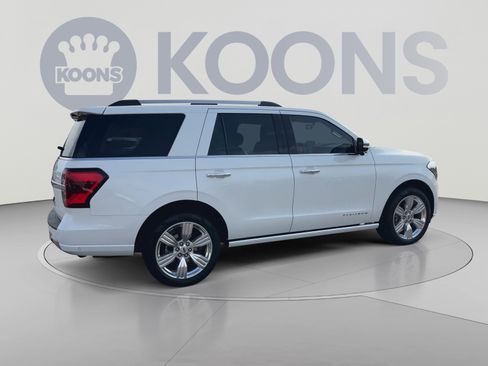 Used 2024 Ford Expedition Platinum AWD/4WD image 12