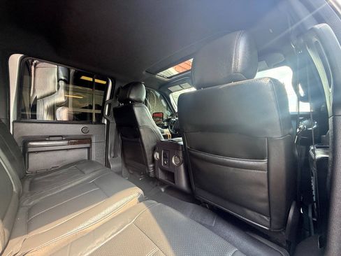 Used 2016 Ford F250 Platinum w/ FX4 Off-Road Package AWD/4WD image 37