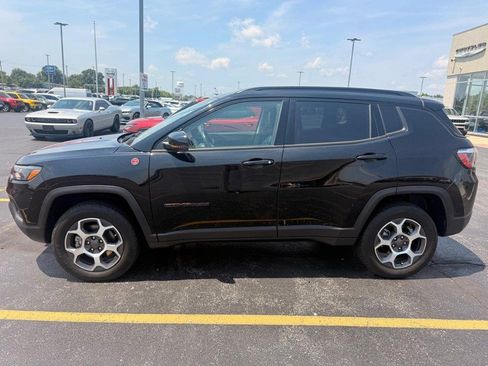 Used 2022 Jeep Compass Trailhawk w/ Sun and Sound Group AWD/4WD image 6