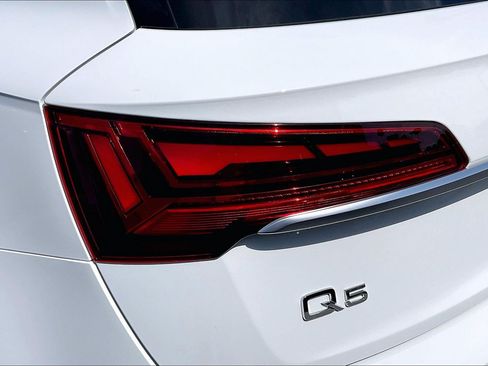 Used 2022 Audi Q5 2.0T Premium Plus AWD/4WD image 26