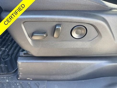 Used 2026 Chevrolet Silverado 1500 Custom Trail Boss AWD/4WD image 12