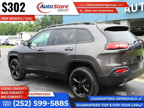 Used 2017 Jeep Cherokee High Altitude w/ Luxury Group AWD/4WD image 8