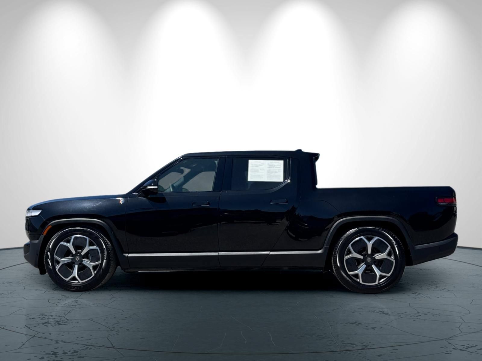 Used 2024 Rivian R1T Adventure Dual AWD/4WD image 7